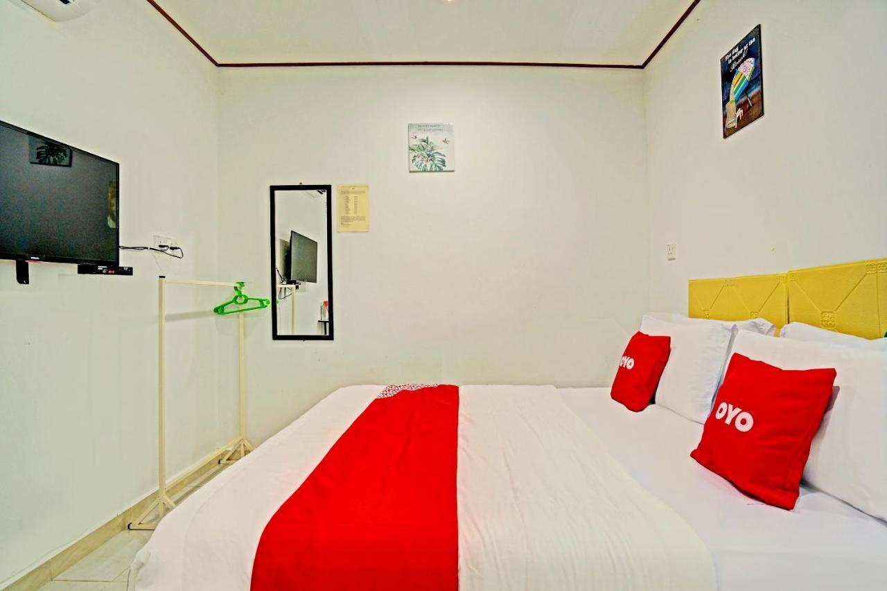 Capital O 90423 Teratai Chalet Hotel Kampong Raja Exterior photo